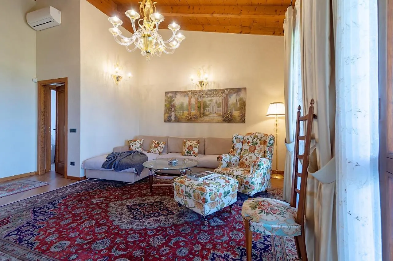 Apartment Garda Sole 3 Hotel Padenghe sul Garda Italy